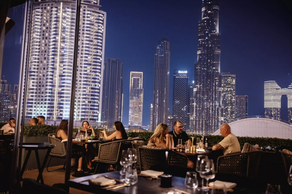 Enjoy Dubai’s Shopping and Dining Scenes