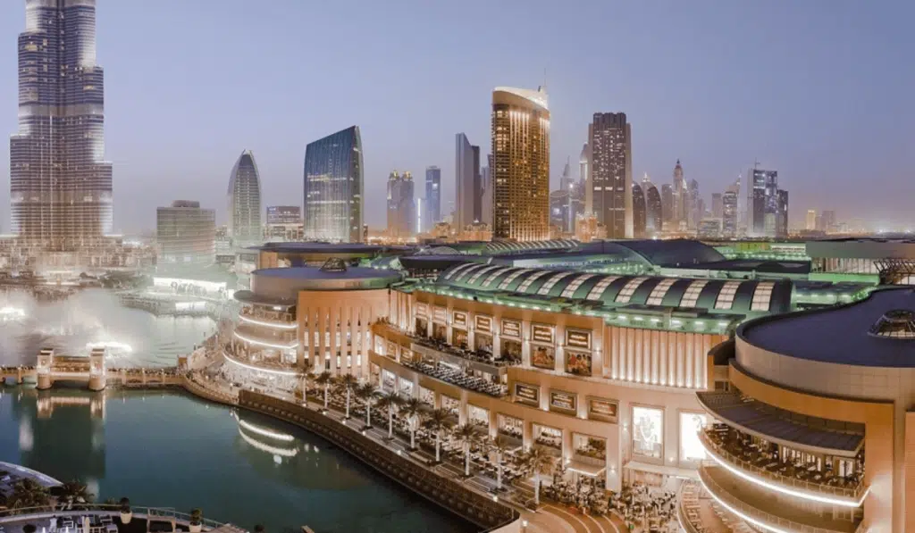 Top 5 Tourist Attractions in Dubai 1 The Dubai Mall