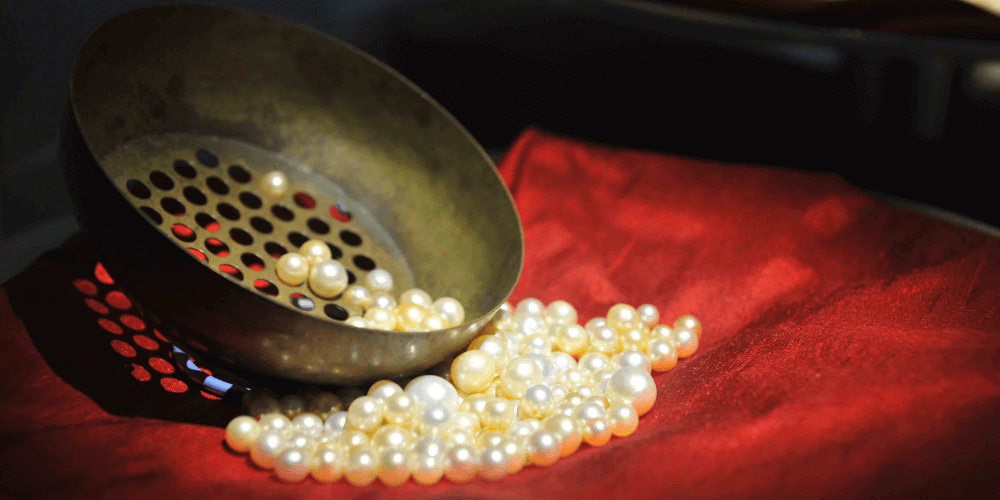 Glimpse Pearling History at Dubai Pearl Museum