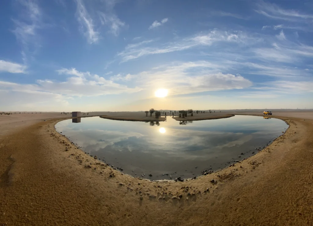 Crescent Moon Lake Dubai - Al Qudra Lakes