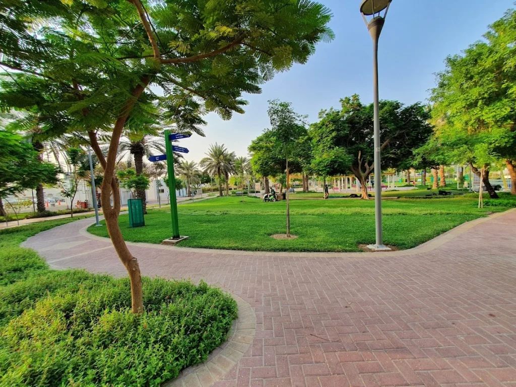 mirdif park dubai