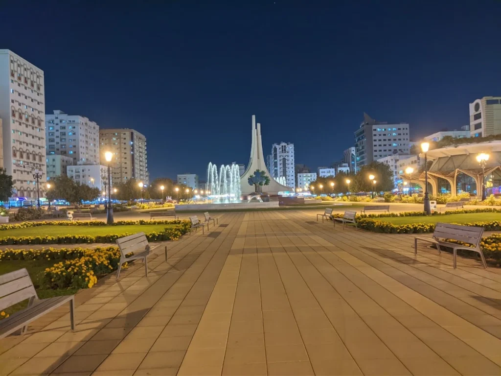 rolla square park - sharjah