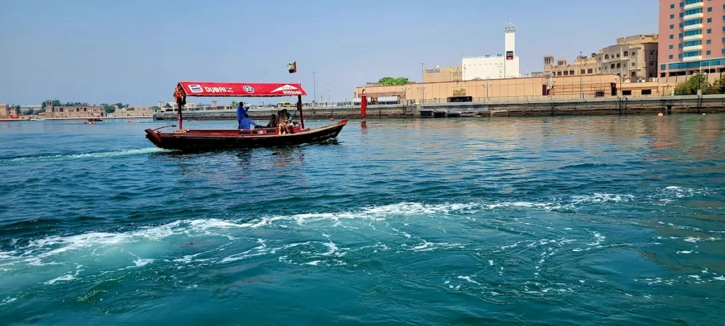 dubai old souk boat ride