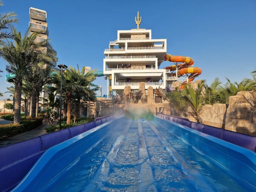 Is Aquaventure Waterpark Worth Visiting