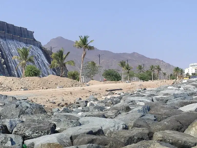 Khor Fakkan Waterfall Beach