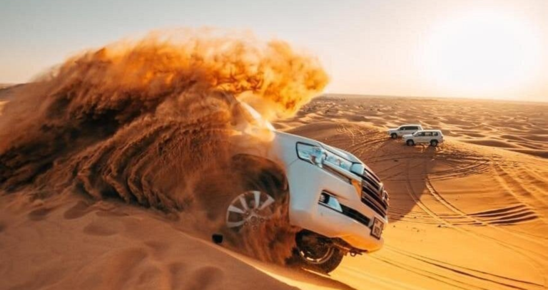 Best dune bashing in Dubai with a 4x4 desert safari vehicle